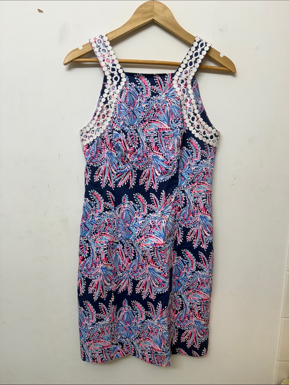 Lilly Pulitzer Size 4 Navy Pink Blue Floral Shift Dress White Trim Small